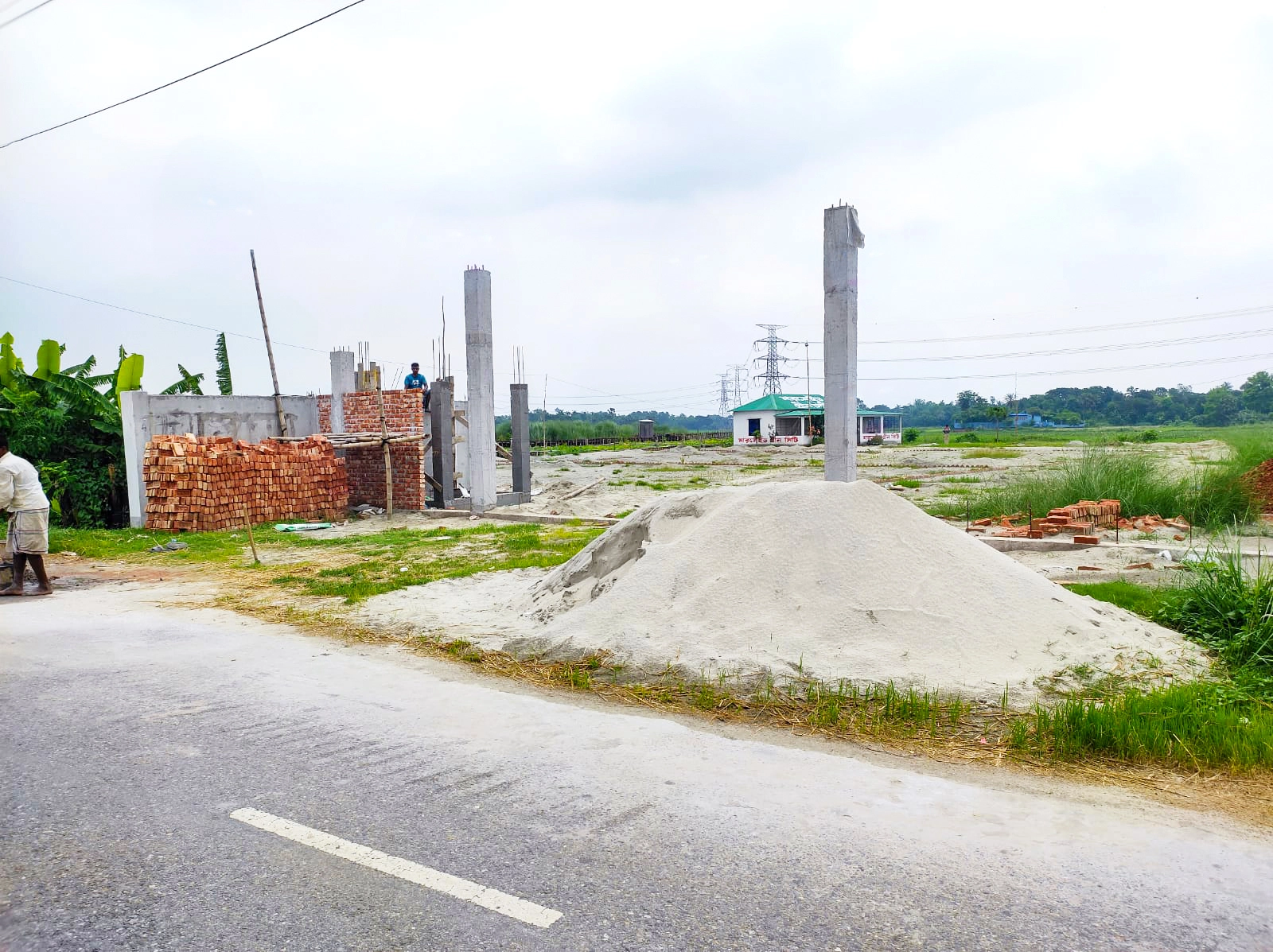 Road and land development at Mermaid Green City